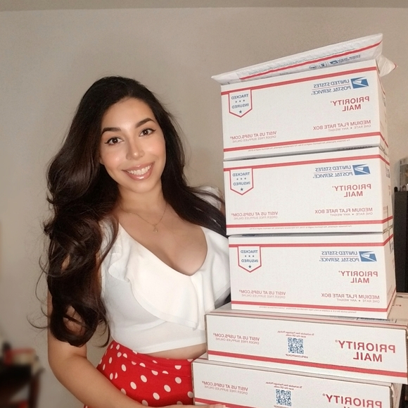 Tall girl posher! - Picture 1 of 3